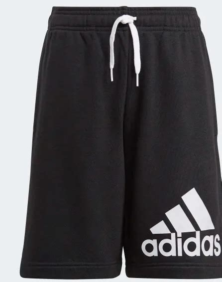 Adidas shortsit ja caprit netistä .